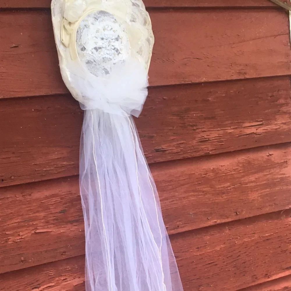 Vintage 1960’s T&G WEDDING HAT WITH VEIL - Picture 3 of 14